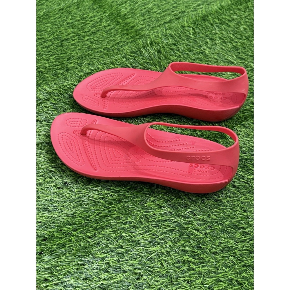 Crocs Serena Strappy Flat Sandals Sexi Hot Pink T-Strap Women's 11